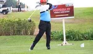 Porpemda XV Jabar, Pj Wali Kota Bekasi Gani Muhamad Turun di Cabor Golf