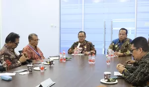 Rapat Bareng Buruh dan Pengusaha, Pj Wali Kota Bekasi : Tenaga Kerja di-PHK Akibat Covid-19 Tembus 1 Juta Orang