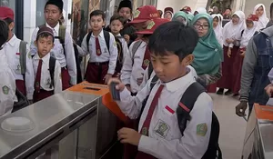 Terapkan Tarif Dinamis, Tiket Kereta Cepat Whoosh Paling Murah Rp150 Ribu