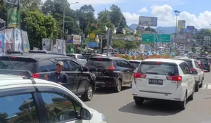 Libur Nataru 2025-2026, Motor hingga Mobil Berpotensi Kena Ganjil Genap di Jalur Puncak