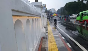 Dinding Jembatan Otista Bogor Rusak, Kepala DPUPR Buka Suara