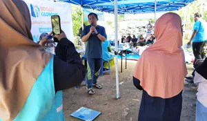 Sapa Warga Kampung Kramat Sekaligus Dorong UMKM, Dokter Rayendra: Saya Datang Ingin Mencari Masalah