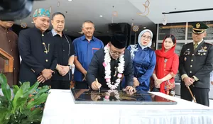 Resmikan Poliklinik Eksekutif RSUD CAM, Gani Muhamad : Kado Manis HUT ke 27 Kota Bekasi