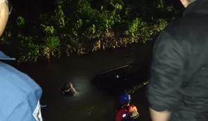 Waduh! Gegara Google Maps, Driver Taksi Online Nyebur ke Sungai Cibarengkok Cileungsi Bogor 