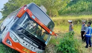 Tewaskan 7 Orang, Begini Kronologi Kecelakaan Bus Rosalia Indah di Jalan Tol Batang - Semarang