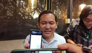 Dokter Rayendra Dikeroyok Fitnah, Relawan : Senyumin Aja, Itu Bentuk Cemburu Elektabilitas Tinggi