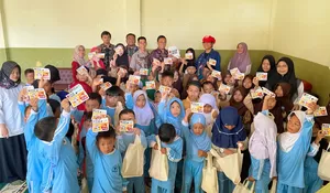 Tumbuhkan Kecintaan Daerah, Disipusda Kenalkan Ikon Penting Purwakarta kepada Generasi Muda