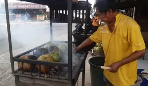 Nikmatnya Kelapa Bakar Khas Purwakarta, Punya Manfaat Obati Penyakit Dalam, Lho!