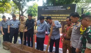 Wujudkan Ketahanan Pangan, Kanwilkumham Jawa Barat Panen Raya di Lapas Karawang