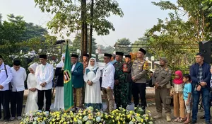 Hadiri Pelepasan Jemaah Haji, Polres Purwakarta Ikut Pastikan Keberangkatan Aman dan Tertib