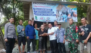 Peduli Warga Tinggal Sebatang Kara, Pemerintah Desa Walahar Karawang Beri Bantuan RTLH