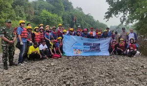 Peduli Lingkungan, Syslab Ajak Komunitas Pecinta Lingkungan Bebersih Sungai Ciliwung Bogor