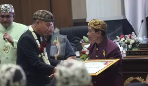 DPRD Kabupaten Bogor Bagikan Sejumlah Penghargaan Saat Rapat Paripurna Istimewa Peringatan HJB ke 542