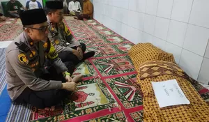 Wujud Empati, Wakili Kapolres Purwakarta Kompol Ricky Ardipratama Takziah Ke Kediaman Almarhum Aiptu Suparyanto