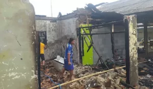 Gegara Korsleting Listrik dan Kebocoran Gas, Kebakaran Hanguskan Rumah Warga Cilamaya Wetan Karawang