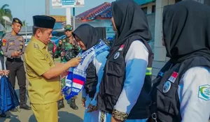 Lepas Keberangkatan Kloter Terakhir Calon Haji Karawang, Ini Pesan Bupati Aep Syaepuloh