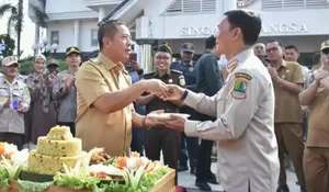 Peringati HUT Satpol PP Ke-74 dan Satlinmas Ke-62, Ini Bupati Karawang buat Satpol PP dan Linmas
