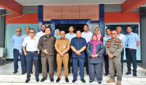 Pj Wali Kota Bekasi Gani Muhamad Evaluasi Kinerja PDAM Tirta Patriot, Ingatkan Netralitas Jelang Pilkada 2024