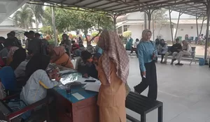 Rekrutmen Tenaga Kerja di Web Info Loker Karawang Bermasalah, Diduga Banyak Pencaker Titipan