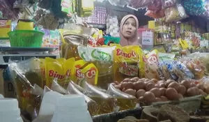 Waduh! Nggak Cuma Makin Mahal, Rupanya MinyaKita juga Mulai Langka di Purwakarta