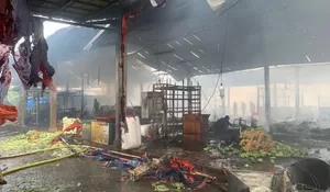 Update Kebakaran di Pasar TU Kemang Bogor: 60 Kios Pedagang Ludes Terbakar, Kerugian Ditafsir Rp2 Miliar