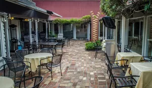 Nongkrong di Jamin Betah! Nih Cafe Cozy yang Ada di Cianjur