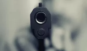 Perampok Bersenpi Gasak Minimarket di Narogong Bogor, Todong hingga Lepaskan Tembakan saat Beraksi, Polisi Buru Pelaku