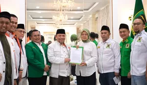 PPP Serahkan Surat Rekomendasi buat Pasangan Heri Koswara dan Sholihin di Pilkada 2024 Kota Bekasi