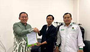 DPP PPP Berikan Surat Tugas ke Dokter Rayendra Maju di Pilkada 2024 Kota Bogor