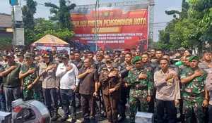 Petugas Gabungan Gelar Simulasi Sistem Pengamanan Pilkada 2024 Kota Sukabumi