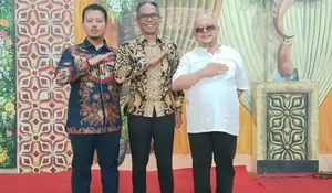 Resmi Jadi Anggota DPRD Kabupaten Karawang, Fernando Doklas Adakan Syukuran