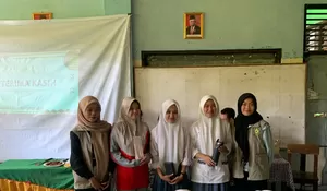 Wujudkan Siswa-Siswi Melek Teknologi, Mahasiswa KKN Unida Bogor Gelar Sosialisasi di SMAS Cisarua