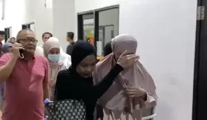 Usai Jalani Pemeriksaan Selama Dua Jam, Korban KDRT Cut Intan Nabila Tinggalkan Polres Bogor