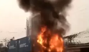 Kronologi Truk Kontainer Terbakar usai Tabrak dan Seret Sepeda Motor di Cikande Banten, Sopir Ternyata dalam Kondisi Mabuk Berat