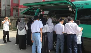 Tingkatkan Minat Baca, Mahasiswa KKN-T FISIP Universitas Djuanda (Unida) Hadirkan Pusling di SMK Humanika 2