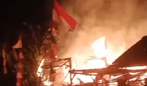 Rumah di Ciampel Karawang Alami Kebakaran Hebat, 4 Sepeda Motor Ludes Jadi Abu