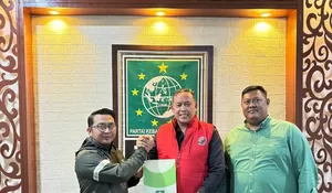Resmi Serahkan B1 KWK, PKB Siap Dukung Penuh Tri Adhianto di Pilkada Kota Bekasi 2024