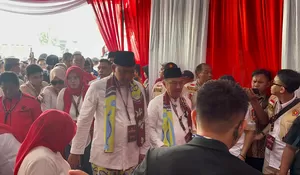Ribuan Massa Relawan dan Simpatisan Iringi Pasangan Tri Adhianto dan Harris Bobihoe Daftar ke KPU, Makin Pede Tatap Pilkada Kota Bekasi
