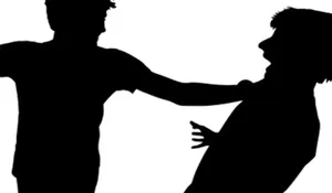 Viral! Diduga Tak Terima Diklakson, Pengendara Mobil di Bogor Acungkan Sajam ke Pengendara Lain