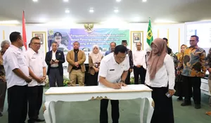 Percepat Penurunan Angka Kemiskinan dan Stunting di Bogor, Pj Sekda Tandangani Penguatan Kolaborasi dengan Berbagai Pihak