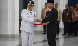 Bachril Bakri Dilantik Jadi Pj Bupati Bogor, Bey Machmudin: Bapak Tidak Perlu Buat Kebijakan Baru