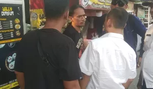 Parkir Liar di Lapangan Karangpawitan Karawang Bikin Resah Warga, Satpol PP Ambil Tindakan