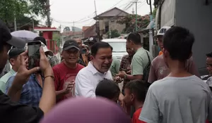 Moment Indah Dokter Rayendra saat Nguriling ke Warga: Antara Hobi dan Dedikasi untuk Masyarakat Bogor