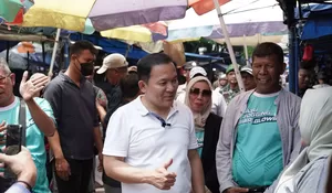 Nguriling ke Pasar Anyar Bogor, Dokter Rayendra Punya Solusi Memanusiakan Pedagang