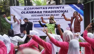 Senam Bareng Emak-emak di Ciawi, Rudy Susmanto Ajak Warga Datang ke TPS Sukseskan Pilkada 2024