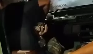 Waduh.. Viral Video Sopir Angkot Kota Bogor Beli Miras Saat Bawa Penumpang! Dibungkus Plastik Hitam