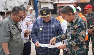 Tinjau Pembangunan Flyover Stasiun Tenjo, Pj Bupati Bogor Berharap Selesai Tepat Waktu