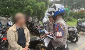 Coba Hindari Razia Operasi Zebra Lodaya, Pengendara Motor di Bogor Nyaris Tabrak Petugas Polisi, Kendaraan Diamankan