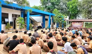 PPK Bungursari Purwakarta Sosialisasikan Pilkada 2024 kepada Pemilih Pemula