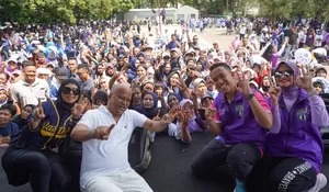 Kala Ilham Habibie Zumba Bareng Ribuan Emak-emak di Kota Bogor